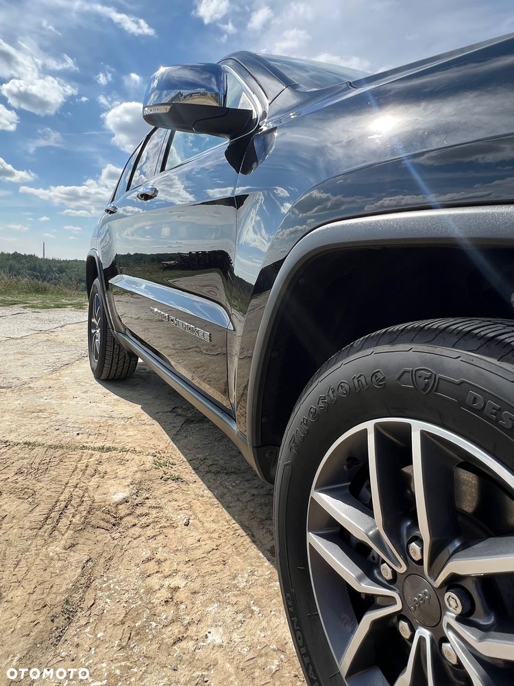 Jeep Grand Cherokee - 9