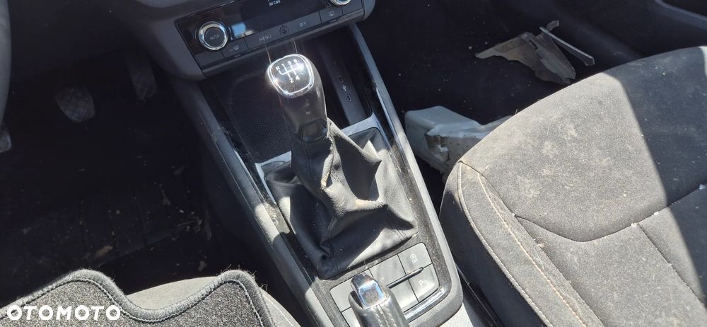 Skoda Kamiq 1.0 TSI Active - 23