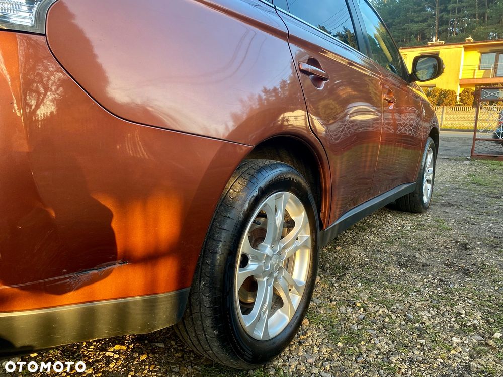 Mitsubishi Outlander 2.2 DID Intense - 17
