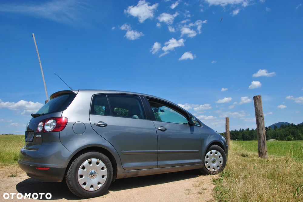 Volkswagen Golf Plus 1.6 FSI Comfortline - 24