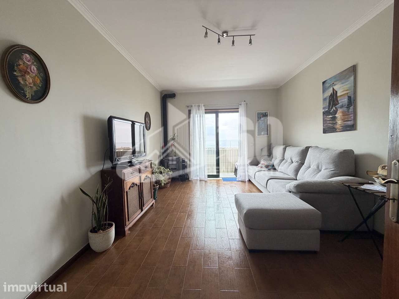 APARTAMENTO T2 C/3 FRENTES ESMORIZ - Grande imagem: 2/20