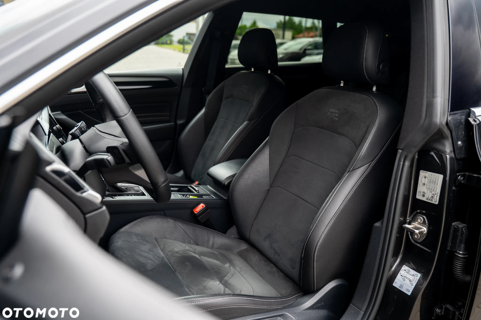 Volkswagen Arteon 2.0 TSI R-Line DSG - 9