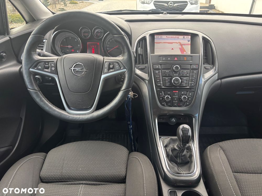 Opel Astra 2.0 CDTI Exklusiv - 9