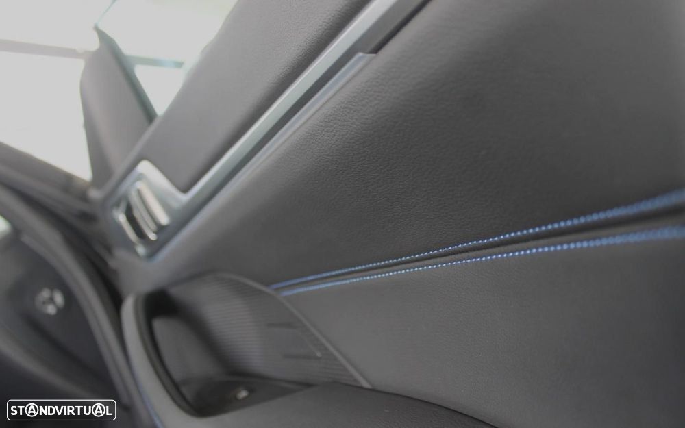 BMW i4 eDrive40 Desportiva M - 33