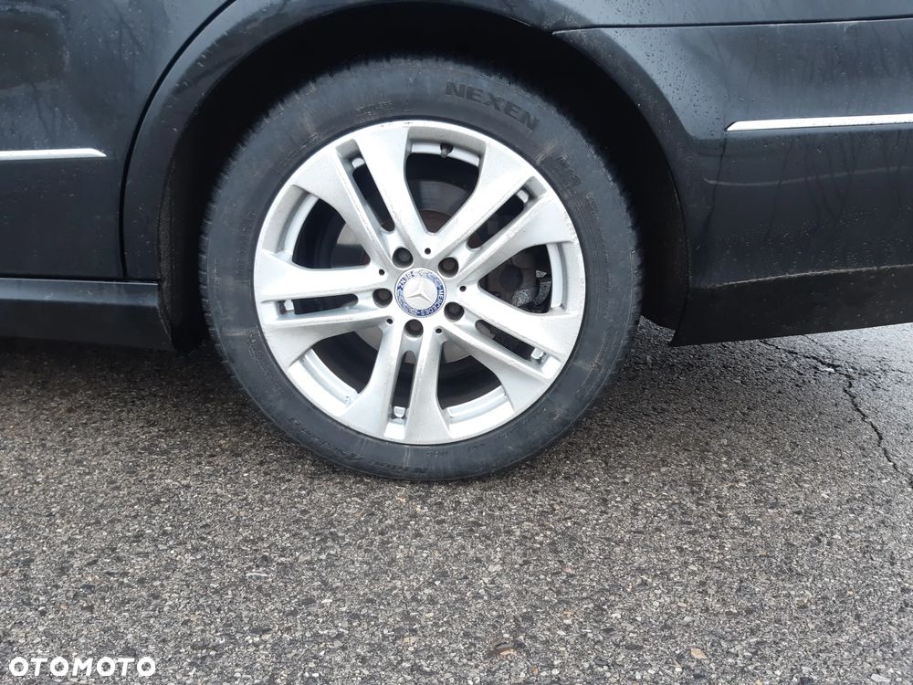 Mercedes-Benz Klasa E - 22