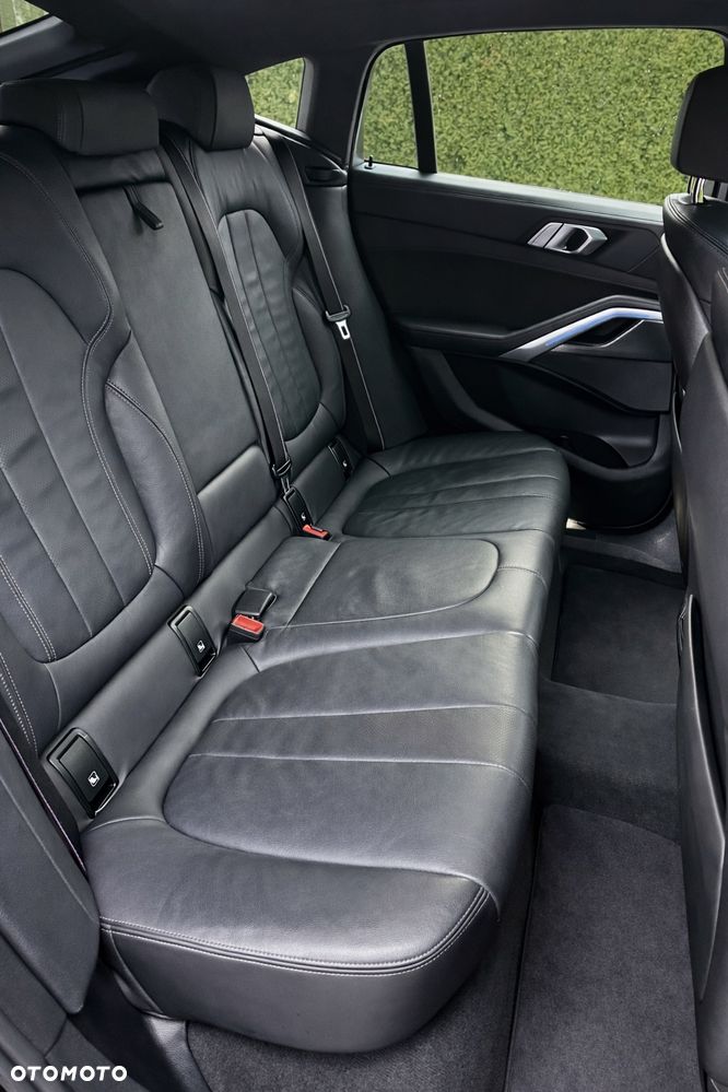 BMW X6 - 11