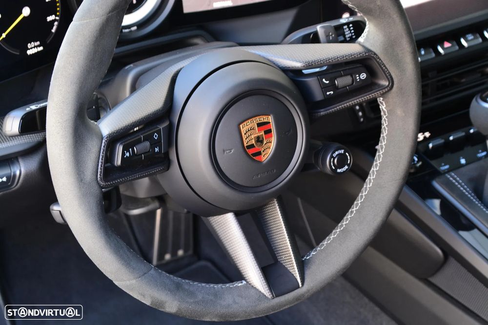 Porsche 911 (992) GT3 PDK - 29