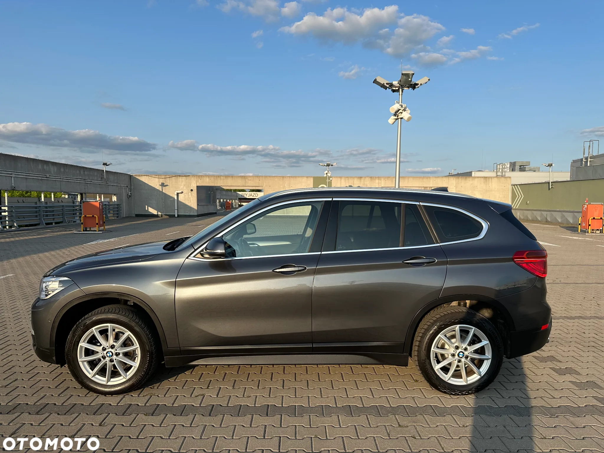 BMW X1 sDrive16d Advantage - 3