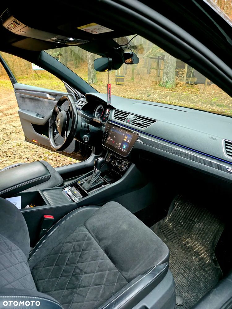 Skoda Superb 2.0 TSI Sportline DSG - 12
