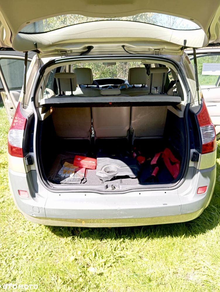 Renault Scenic ver-1-5-dci-confort-authentique - 7