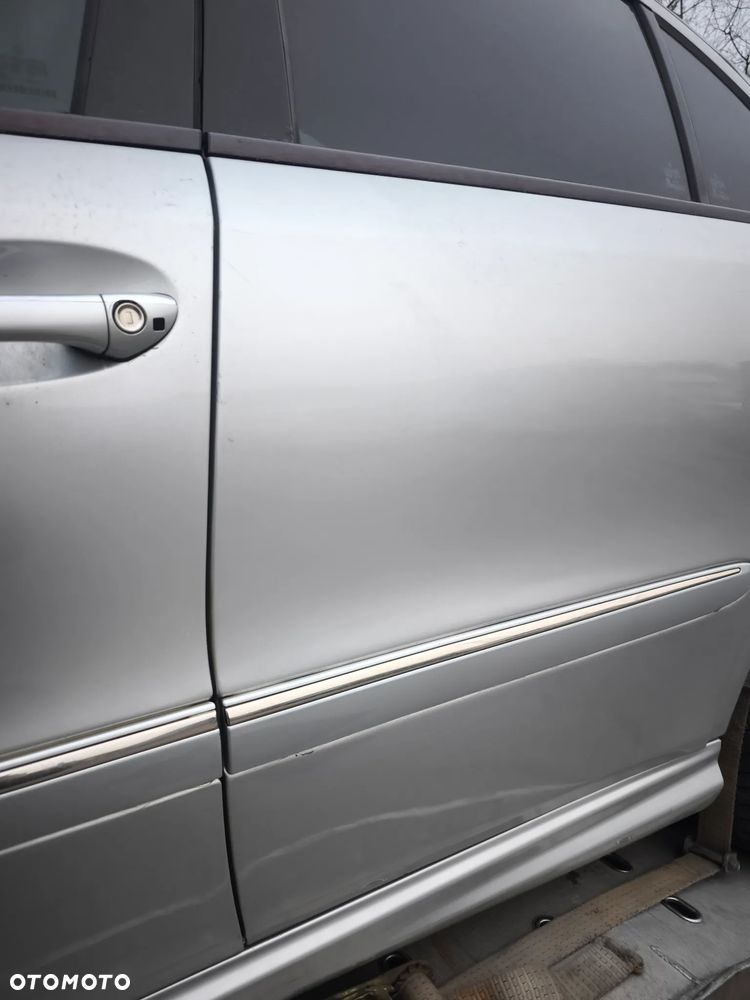 Drzwi lewy lewe tył Mercedes w211 srebrne c775 - 5