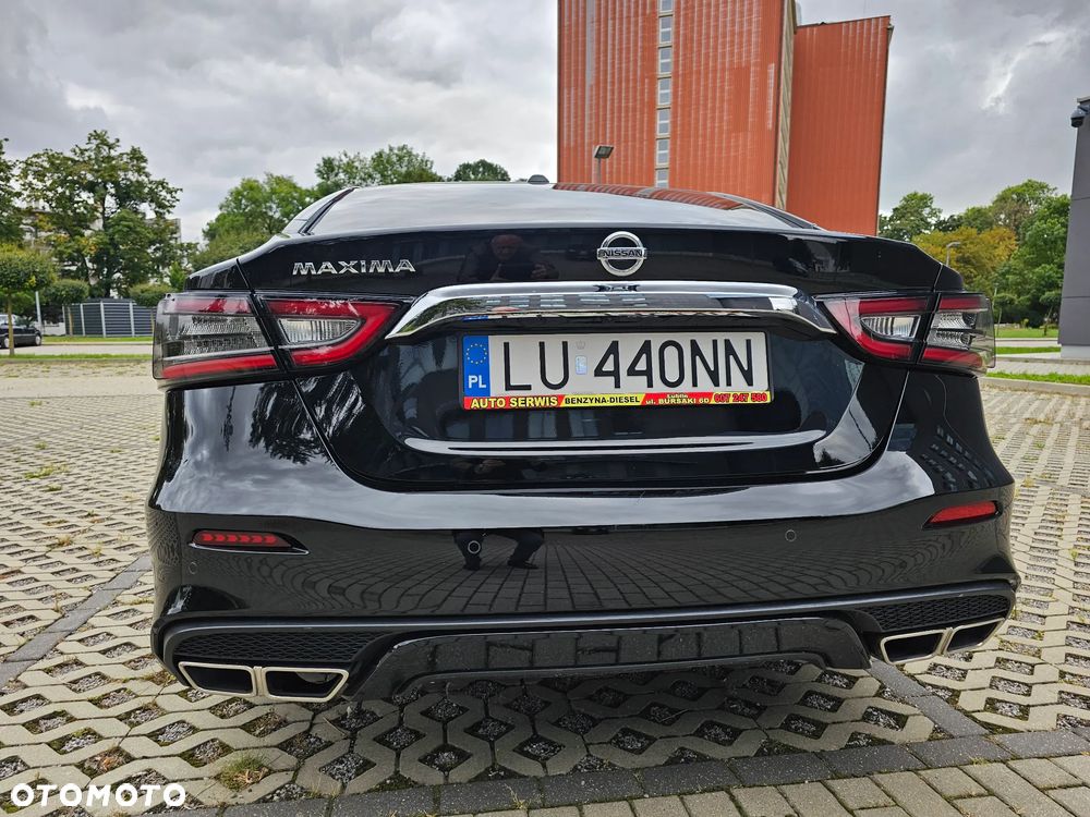 Nissan Maxima - 6