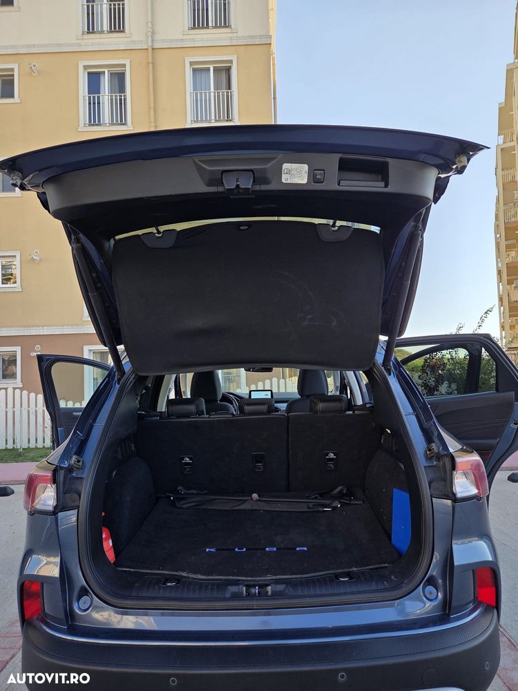 Ford Kuga - 11