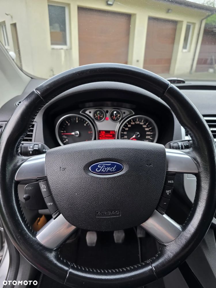 Ford Kuga 2.0 TDCi Titanium S - 14