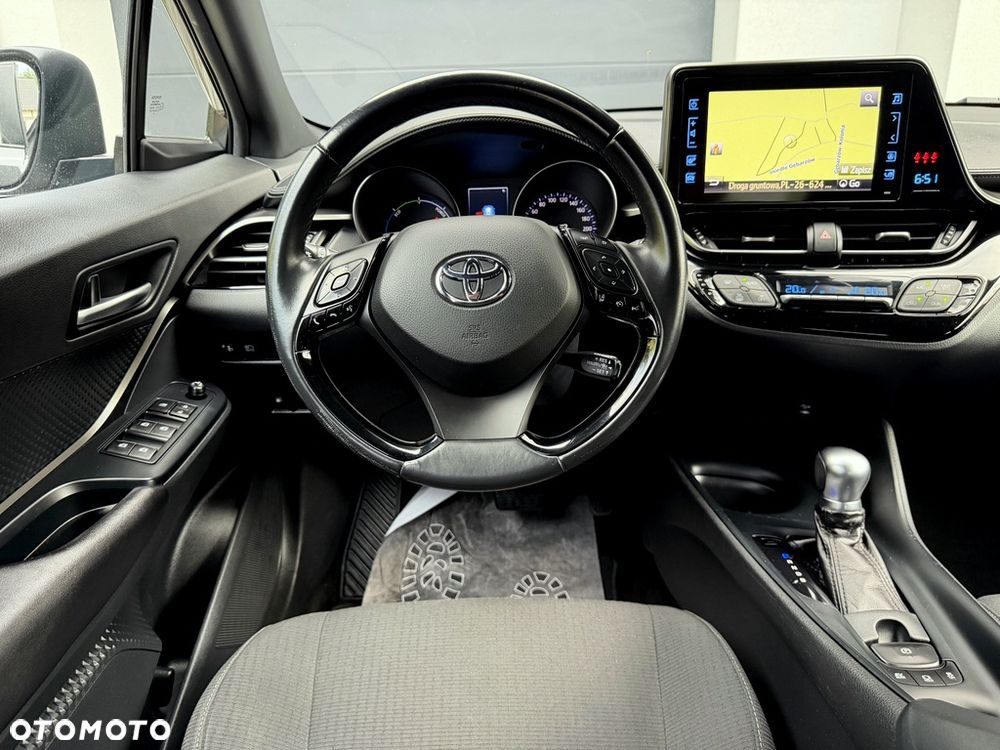 Toyota C-HR Business-Edition - 8