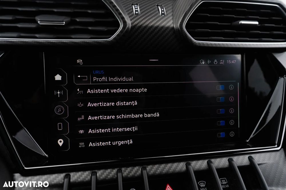 Lamborghini URUS - 26