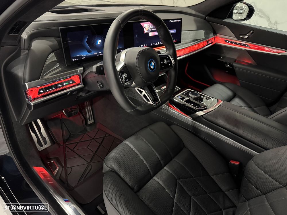 BMW i7 xDrive60 Pack Desportivo M Pro - 8