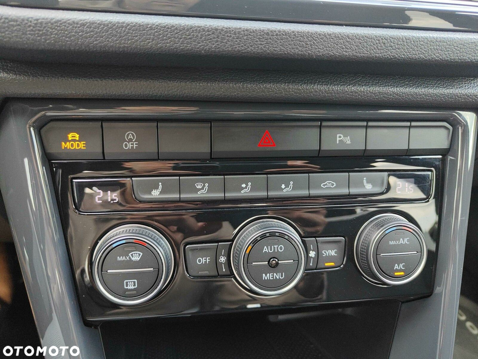 Volkswagen T-Roc 1.5 TSI ACT Premium DSG - 25
