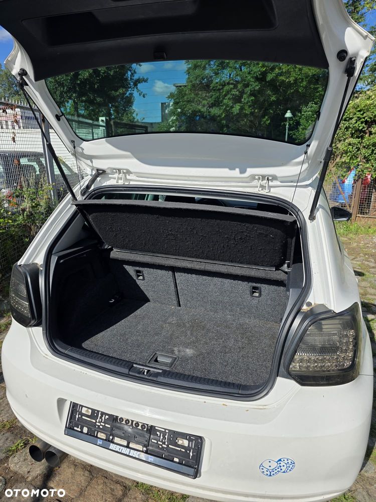 Volkswagen Polo - 5