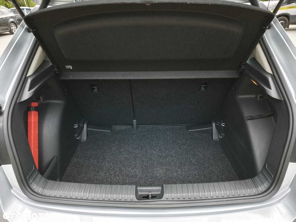 Skoda Fabia 1.0 TSI Selection DSG - 10