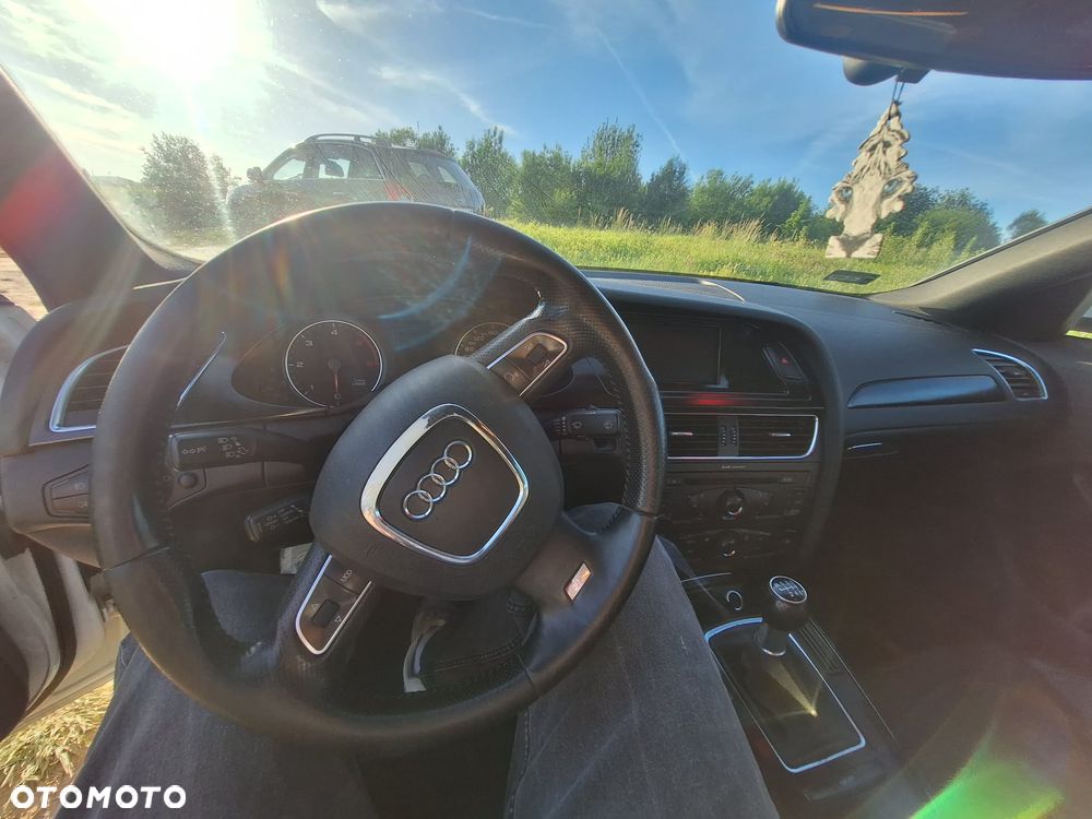 Audi A4 Limousine 2.0 TDI - 12