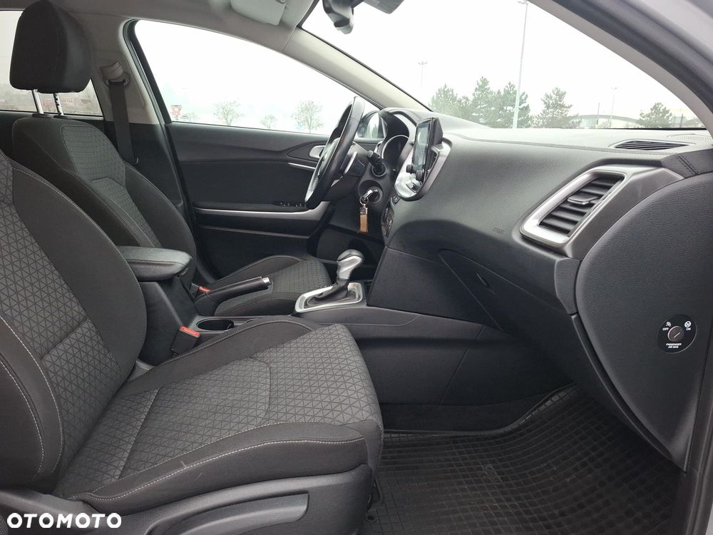 Kia Ceed - 19