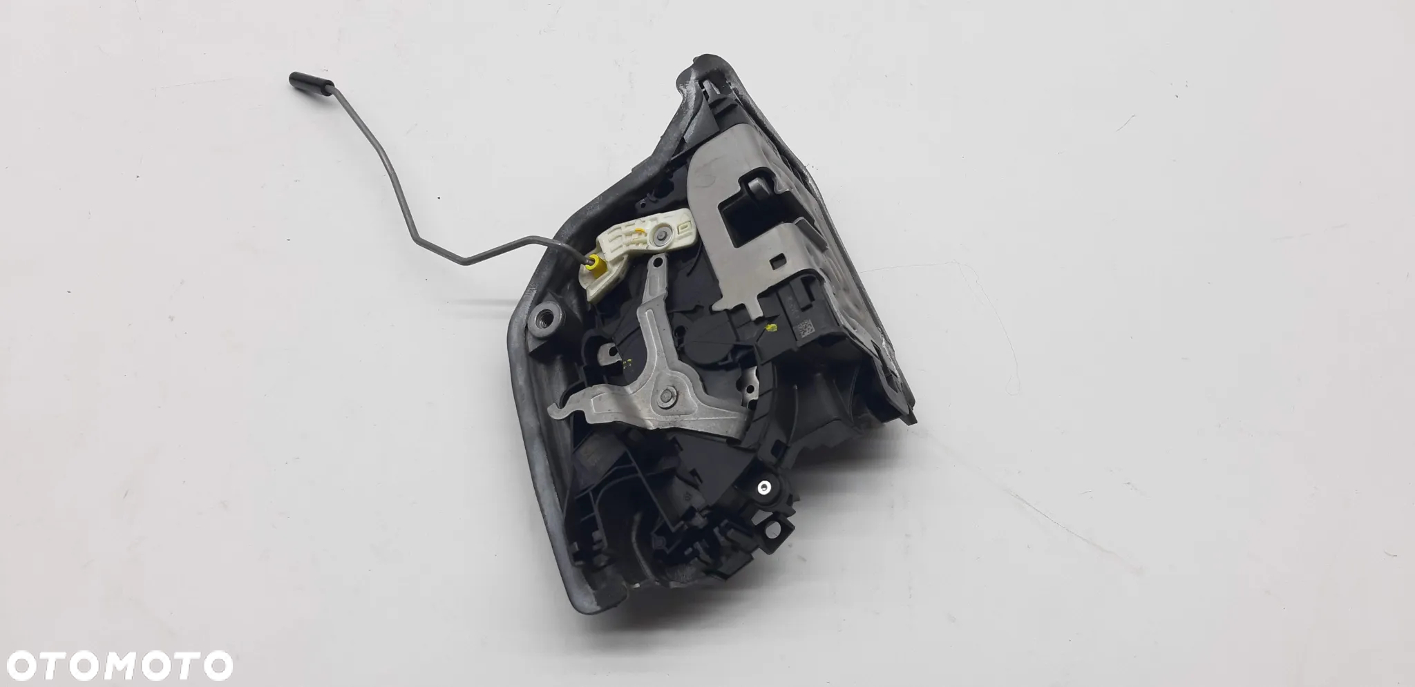 Zamek drzwi prawy przód 7477688 BMW G31 xDrive 2.0B hybryda 2022r lift kombi 4x4 - 4