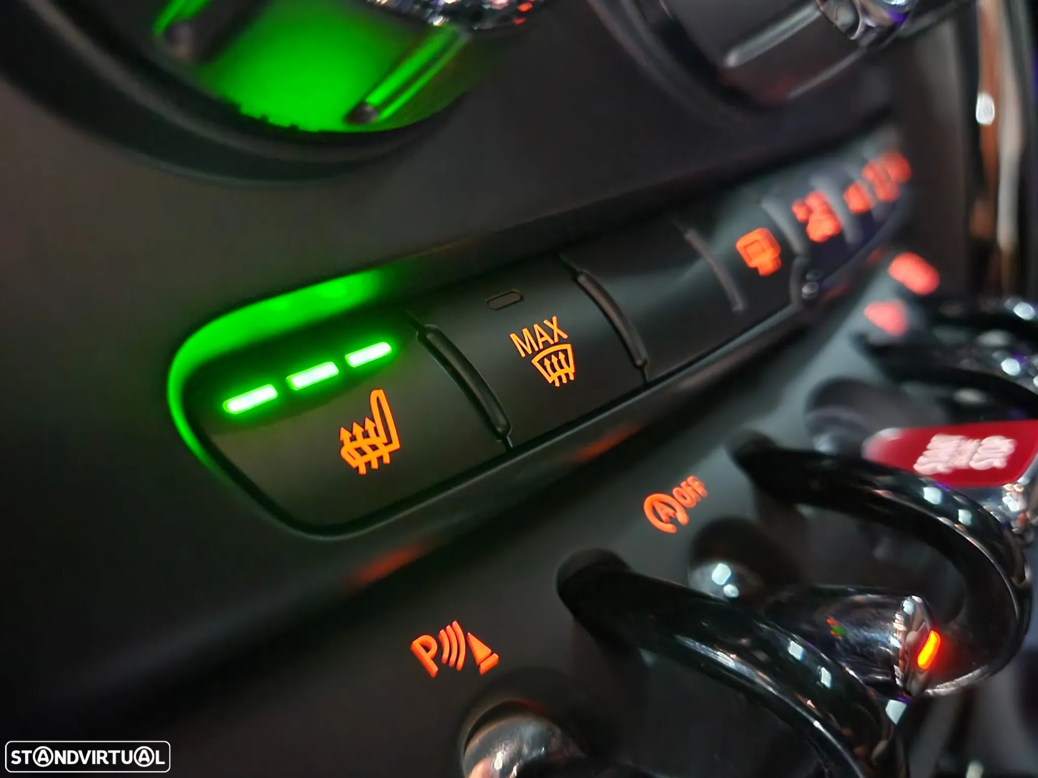 MINI Clubman John Cooper Works Premium P. JCW Plus Auto - 29