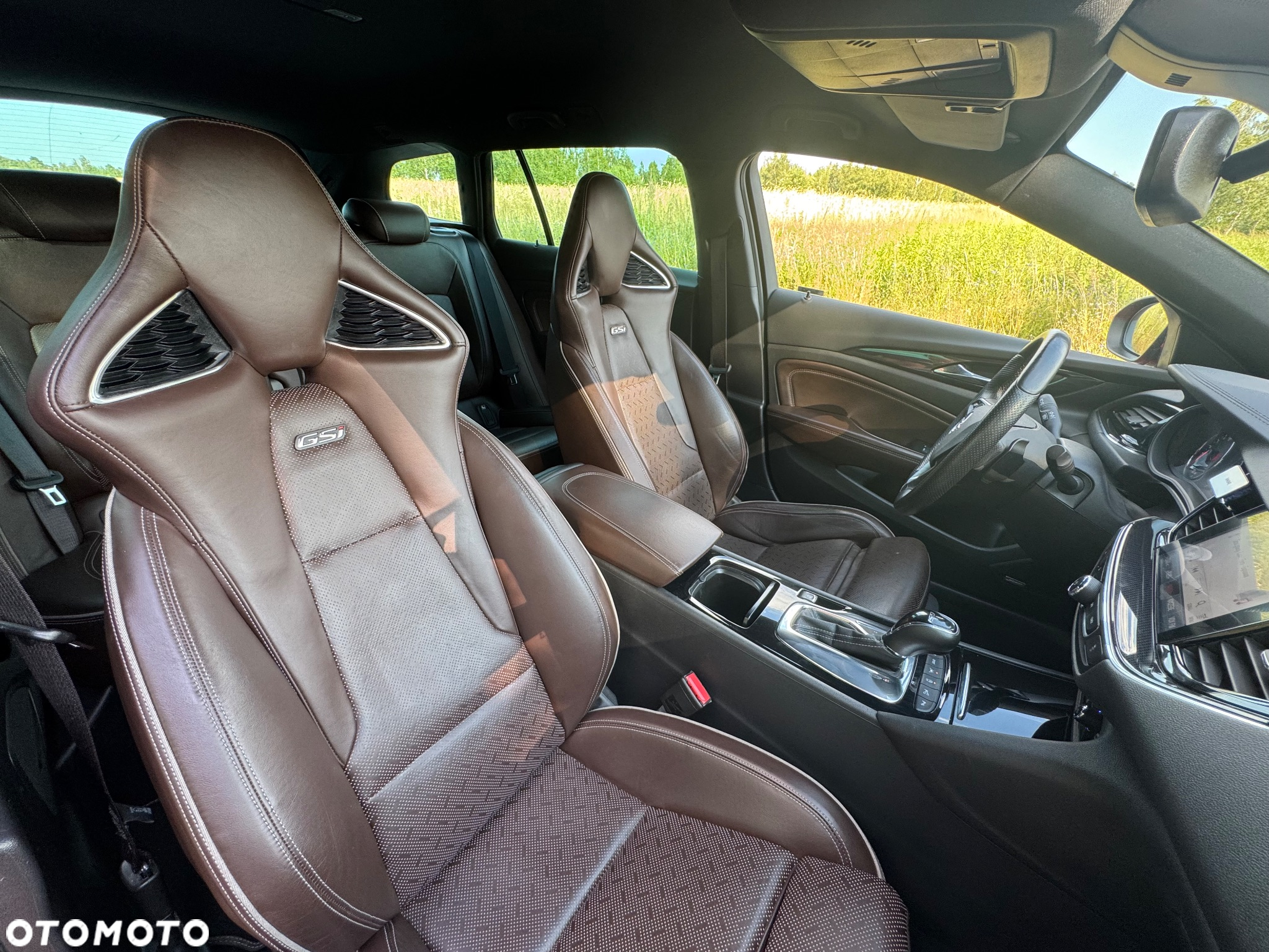 Opel Insignia 2.0 T 4x4 GSi S&S - 11