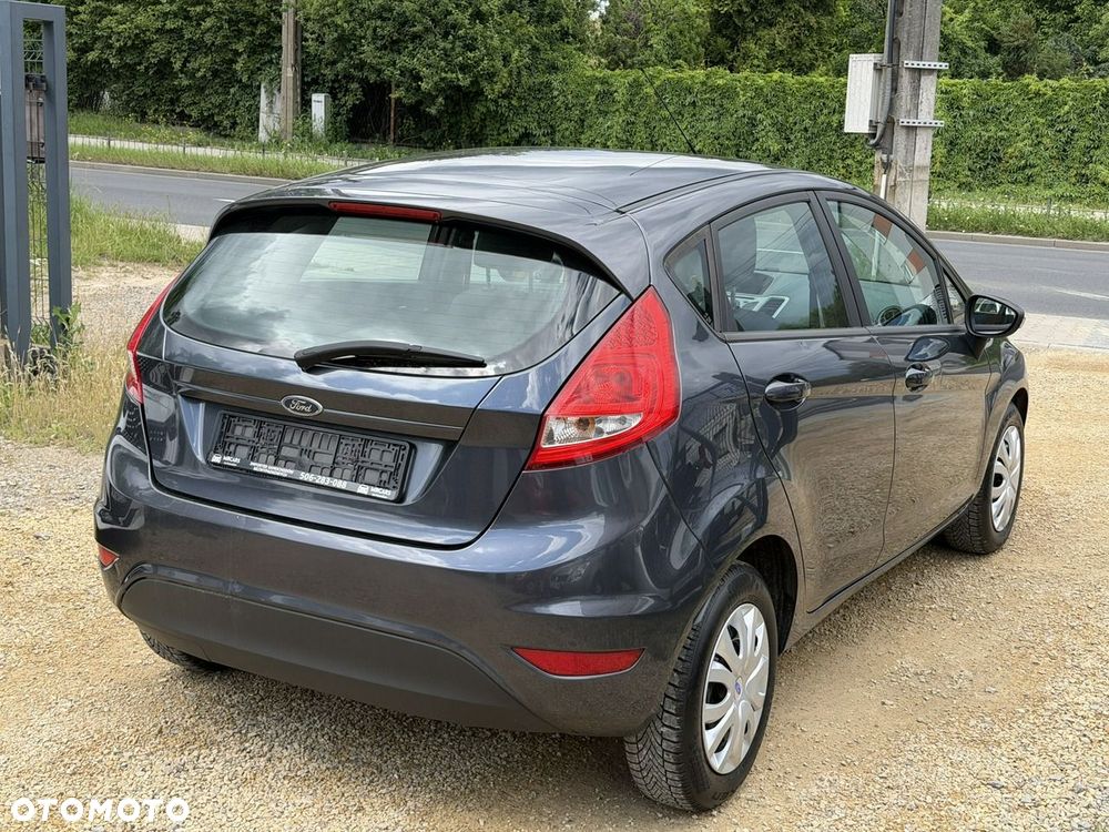 Ford Fiesta - 4
