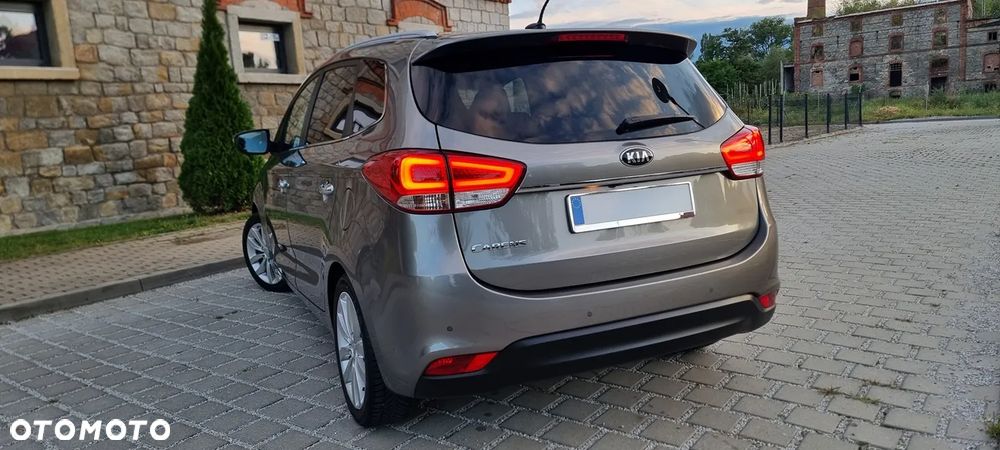 Kia Carens 1.6 GDI ISG Spirit - 10
