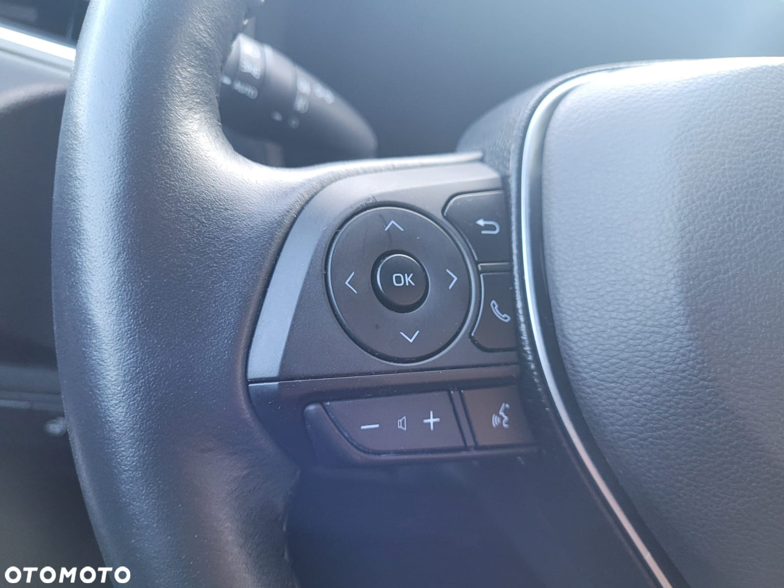 Suzuki Swace 1.8 Hybrid Elegance CVT - 16