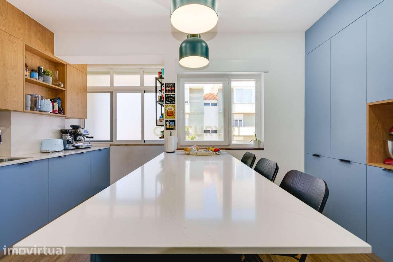 Apartamento T3 | São João do Estoril | 2º Andar | Renovado | 120m² | 2 - Grande imagem: 2/33