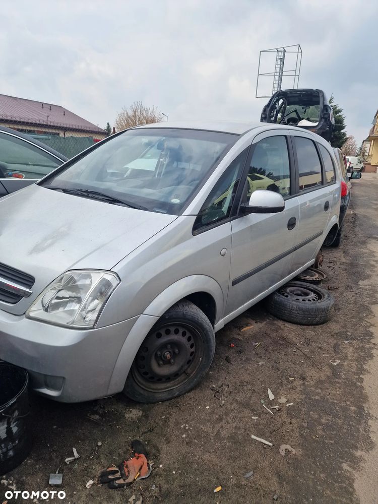 Opel meriva a 1.7 Z17DTH skrzynia F23 lakier Z157 na części - 2