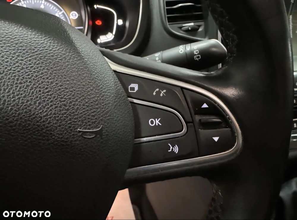 Renault Scenic ENERGY TCe 130 BOSE EDITION - 24