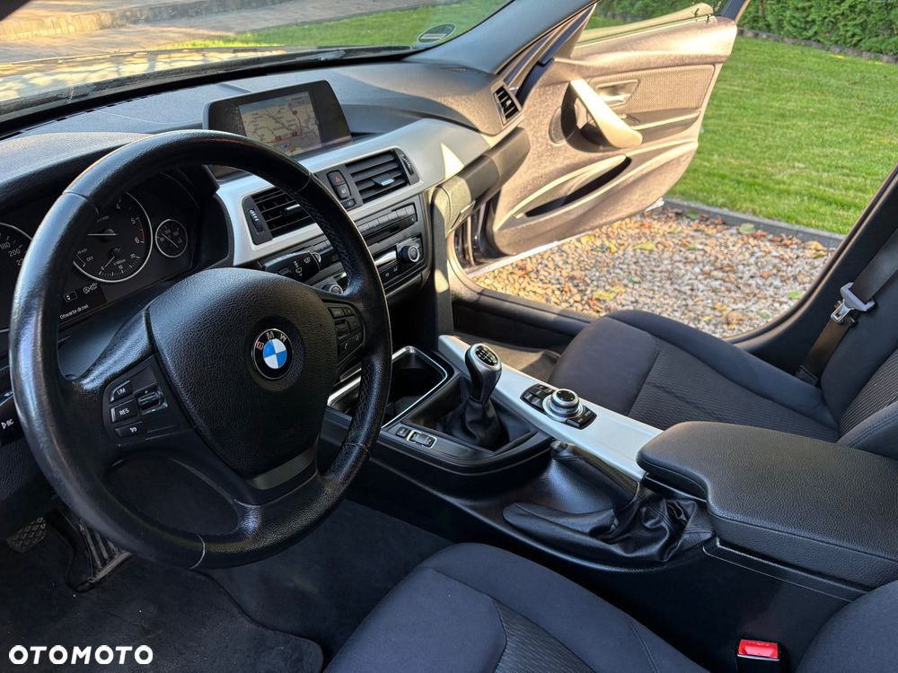 BMW Seria 3 - 15