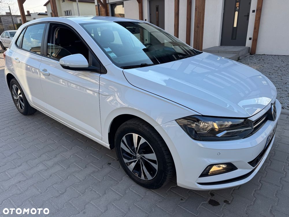 Volkswagen Polo - 1