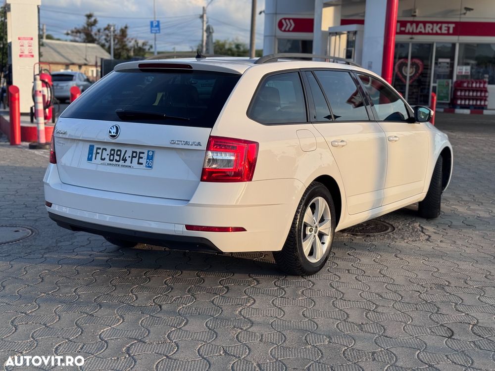 Skoda Octavia 2.0 TDI DSG Ambition - 16