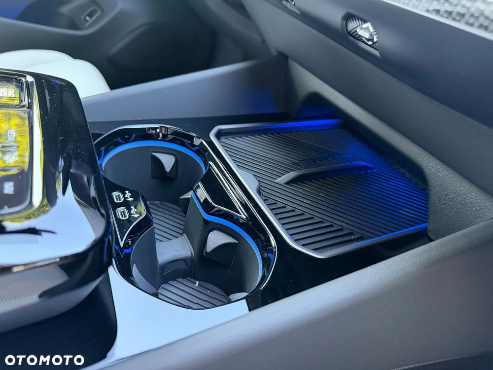 BMW Seria 5 520d xDrive mHEV M Sport - 38