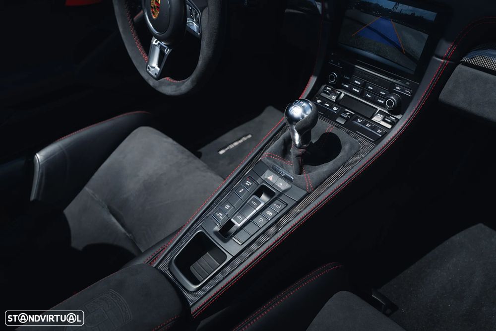Porsche 718 Spyder - 15