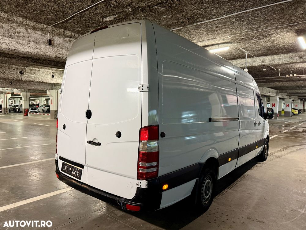 Mercedes-Benz Sprinter - 5