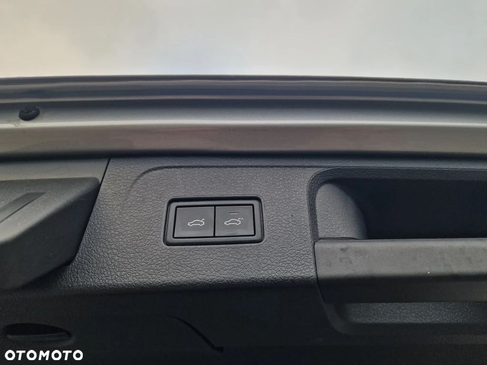 Volkswagen Passat 2.0 TDI SCR DSG Business - 9