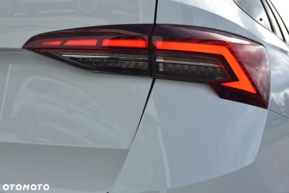 Skoda Octavia 1.5 TSI mHEV Drive Selection DSG - 9