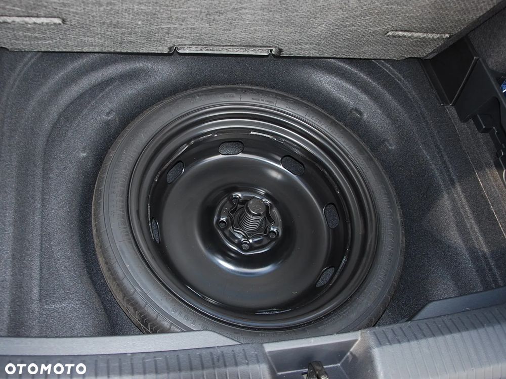 Volkswagen Golf - 18