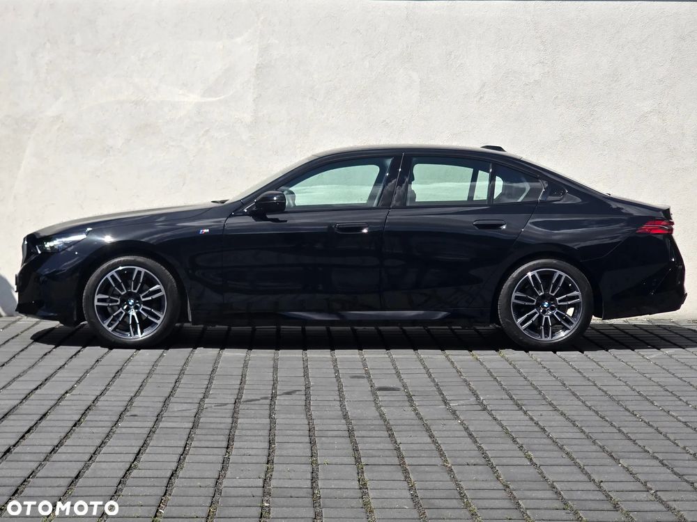 BMW Seria 5 520d xDrive mHEV M Sport - 5