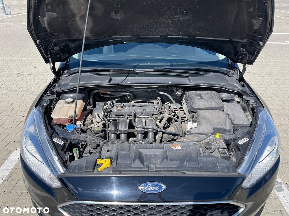 Ford Focus 1.6 Trend - 16