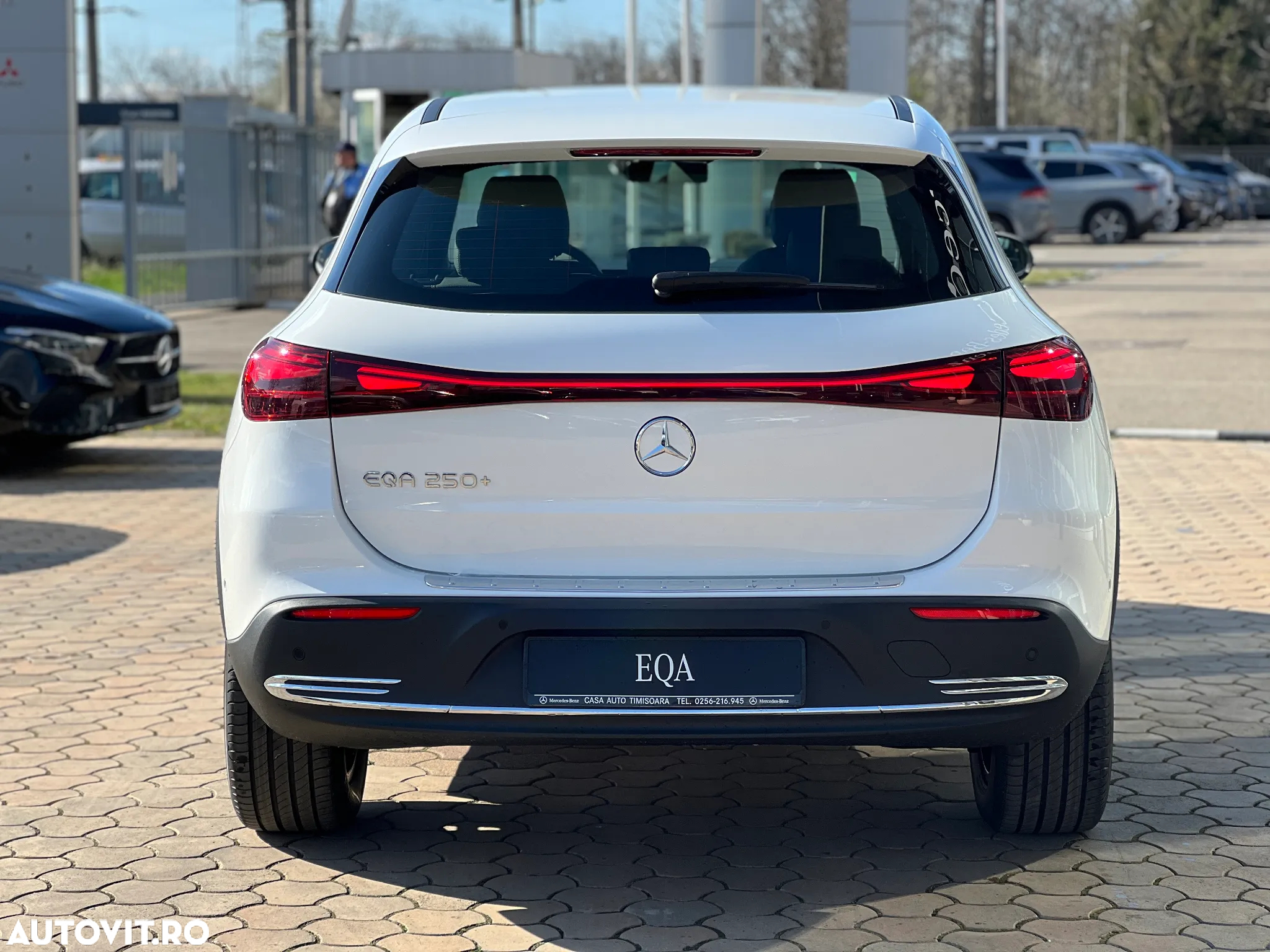 Mercedes-Benz EQA 250+ - 4