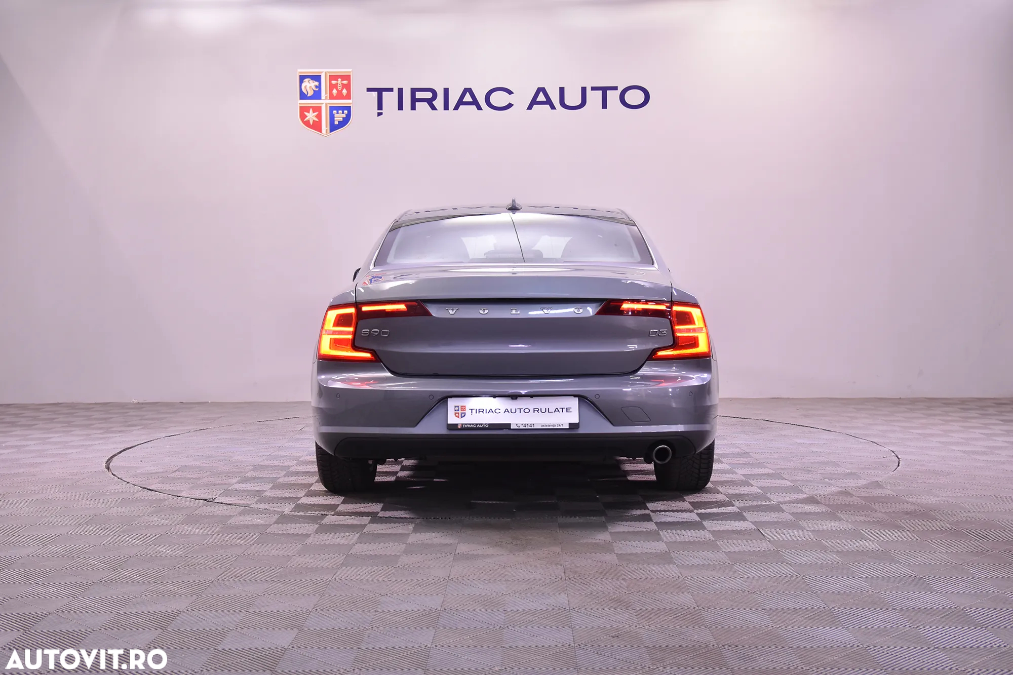 Volvo S90 - 4
