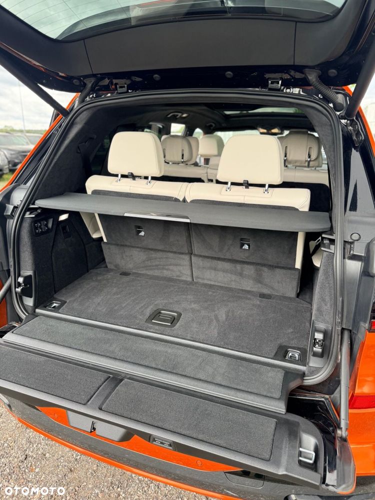BMW X7 - 16