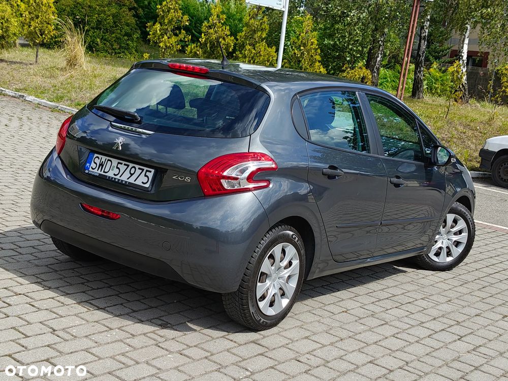 Peugeot 208 82 VTI Allure - 2